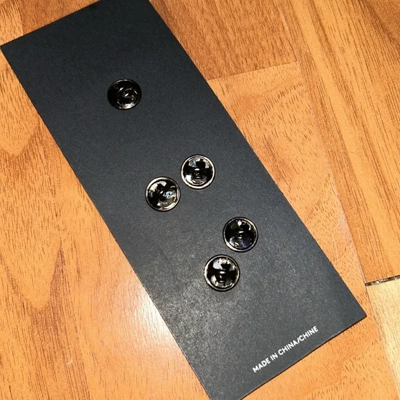 Brand New Coach Glitter Dinosaur & Dog & Unicorn Pin Badge Logo Japan - Picture 11 of 11